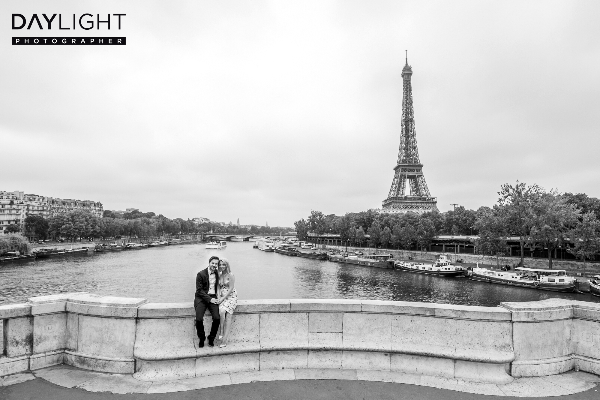 eiffelturm fotoshooting seine ufer Professionelles Fotoshooting in der Stadt der Liebe Paris