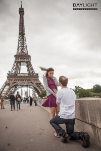 heiratsantrag paris 200x300 Fotografen Paris bieten ein Fotoshooting in Paris?